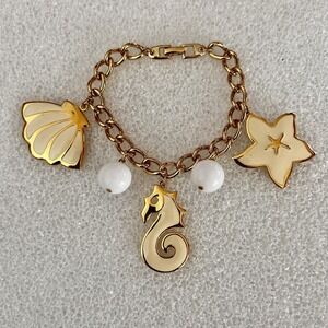 Vintage NAPIER Enameled Charm Bracelet Beach Summer Shell Theme